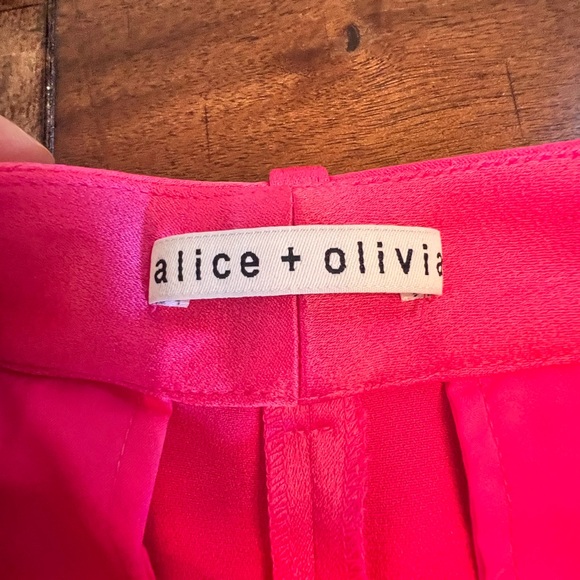 NWOT ALICE + OLIVIA Mara Pink Satin Shorts - Picture 7 of 13